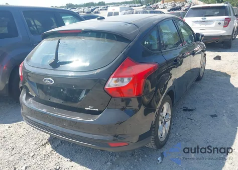 2014 Ford Focus Se z USA, uszkodzony, nr VIN 1FADP3K22EL231166
